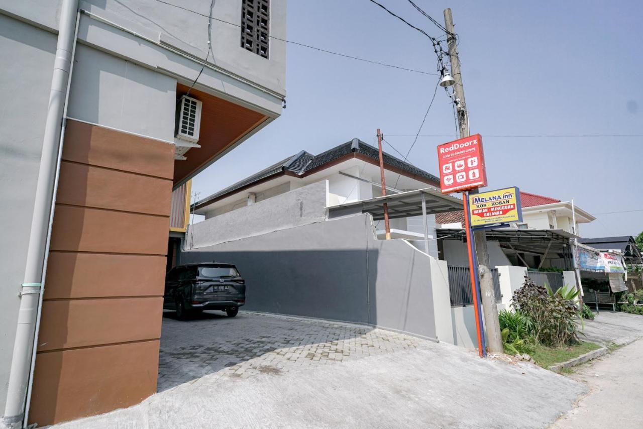 Reddoorz @ Jalan Urip Sumoharjo Lampung Otel Bandar Lampung Dış mekan fotoğraf